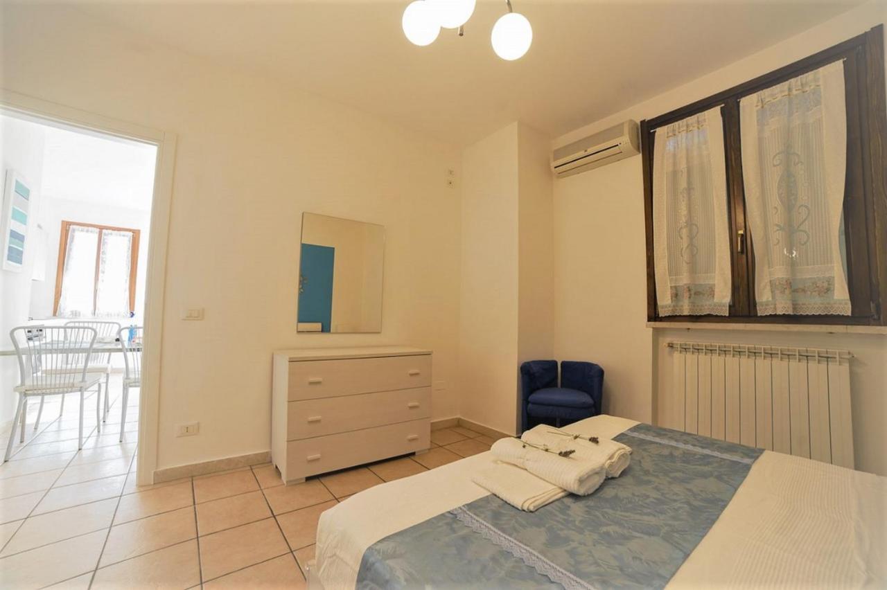 Alloro Appartamenti Sirmione Bagian luar foto