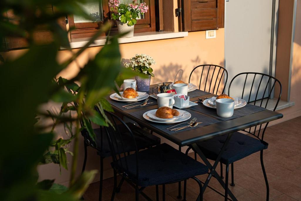 Alloro Appartamenti Sirmione Bagian luar foto
